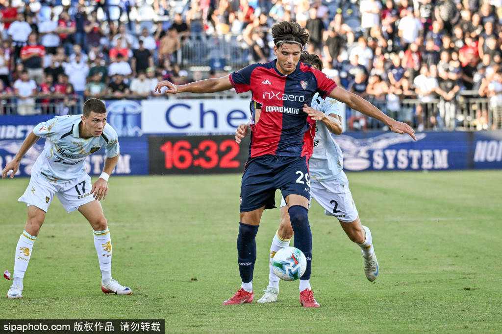 意甲与法甲联赛前瞻：卡利亚里迎战国际米兰，洛里昂对摩纳哥的关键较量